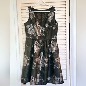 White House Black Market Semi Formal Dress.  Black and Silver Size 14